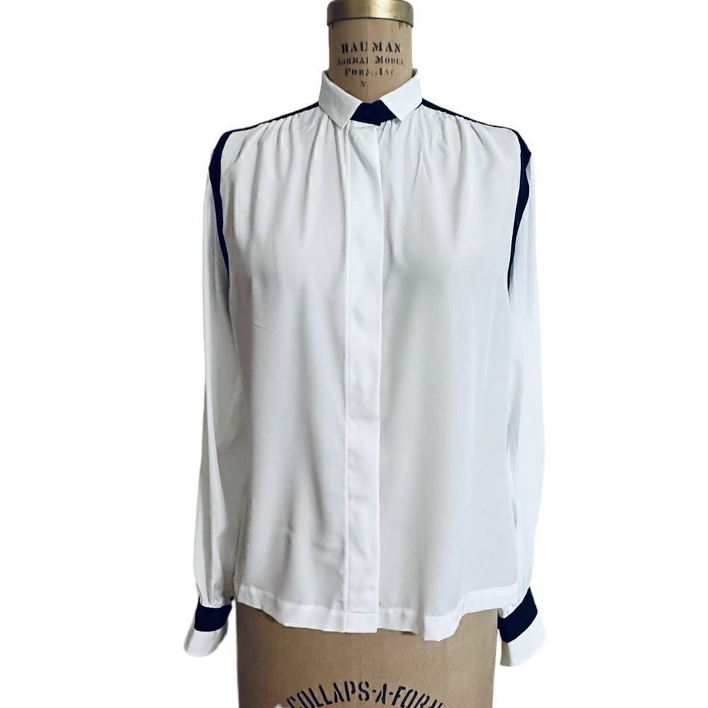 Vintage Shapely crepe white and black blouse